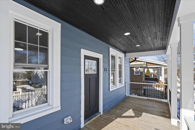 24 EDMONDSON RIDGE RD, Catonsville, MD 21228