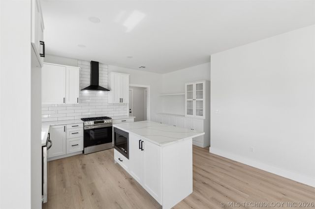 2404 N Martin Luther King Jr Boulevard, Tulsa, OK 74106