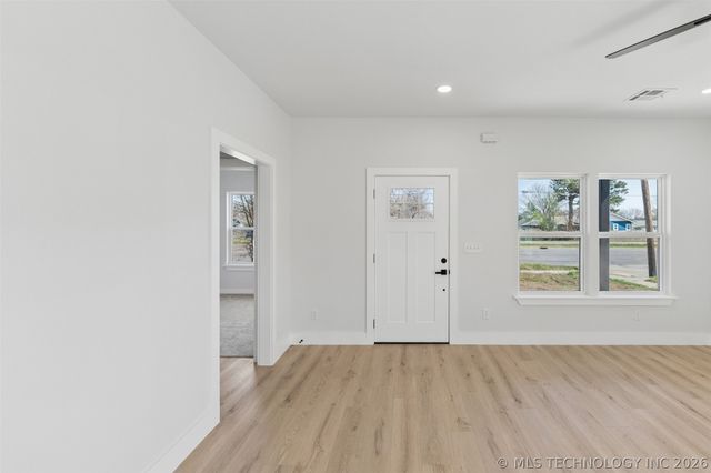 2404 N Martin Luther King Jr Boulevard, Tulsa, OK 74106