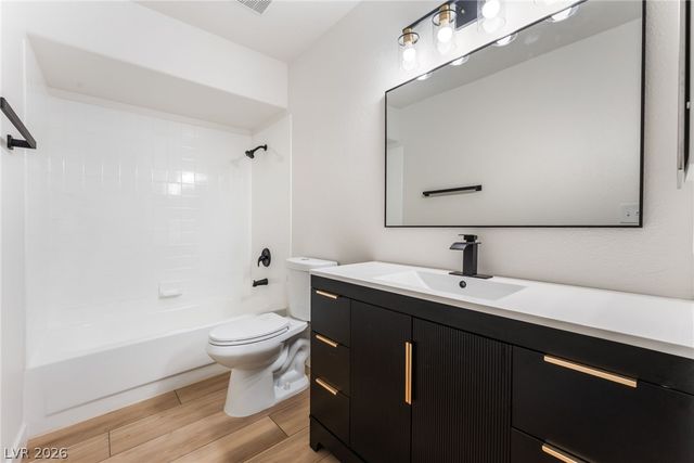 4921 Country Breeze Ct Court, North Las Vegas, NV 89031