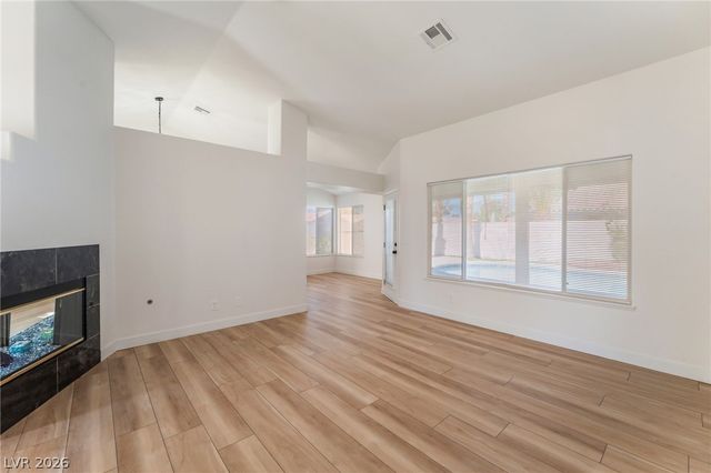 4921 Country Breeze Ct Court, North Las Vegas, NV 89031