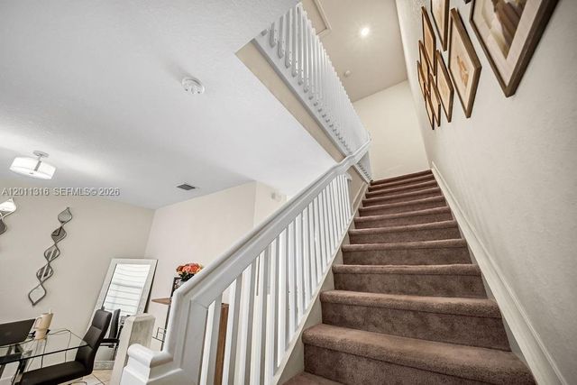 10657 W 32nd Ln, Hialeah, FL 33018