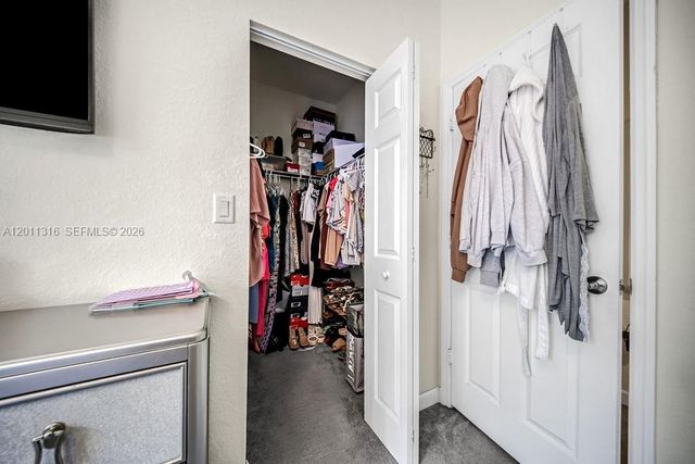 10657 W 32nd Ln, Hialeah, FL 33018