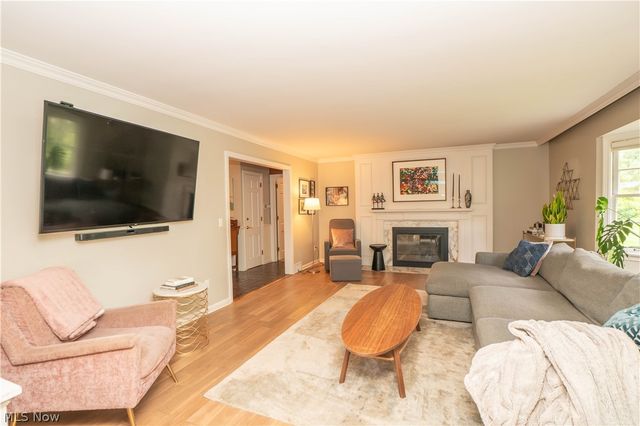2810 Brentwood Close Street NW, Canton, OH 44708