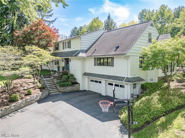 2810 Brentwood Close Street NW, Canton, OH 44708