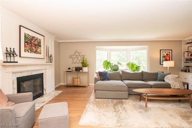2810 Brentwood Close Street NW, Canton, OH 44708