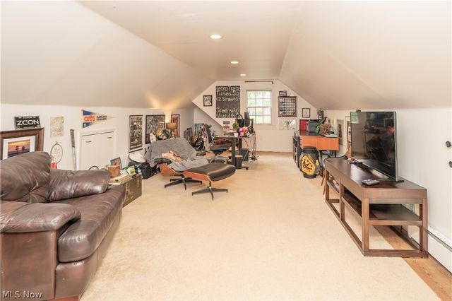 2810 Brentwood Close Street NW, Canton, OH 44708