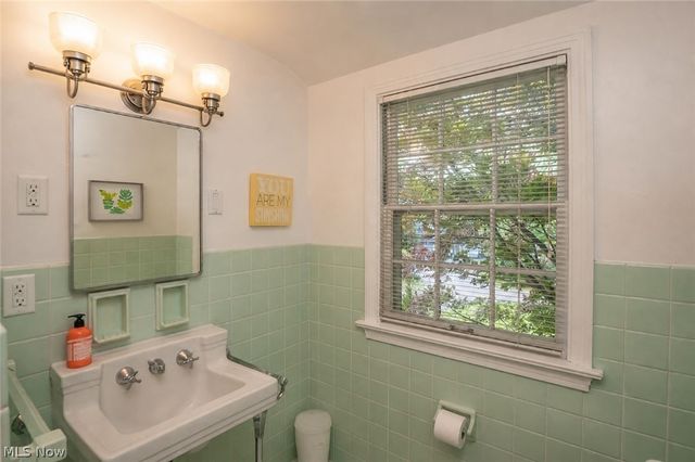 2810 Brentwood Close Street NW, Canton, OH 44708