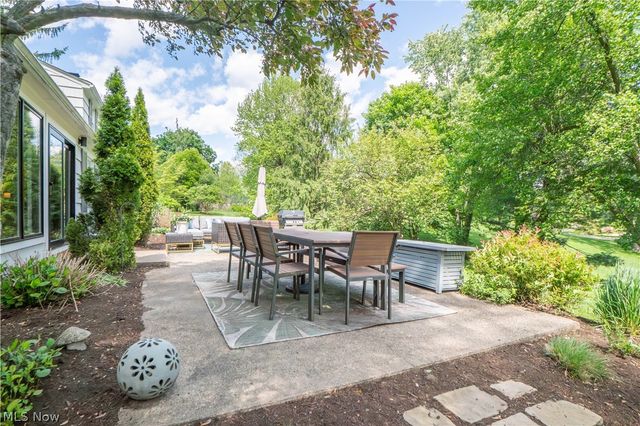 2810 Brentwood Close Street NW, Canton, OH 44708