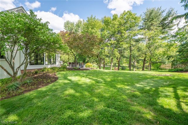 2810 Brentwood Close Street NW, Canton, OH 44708
