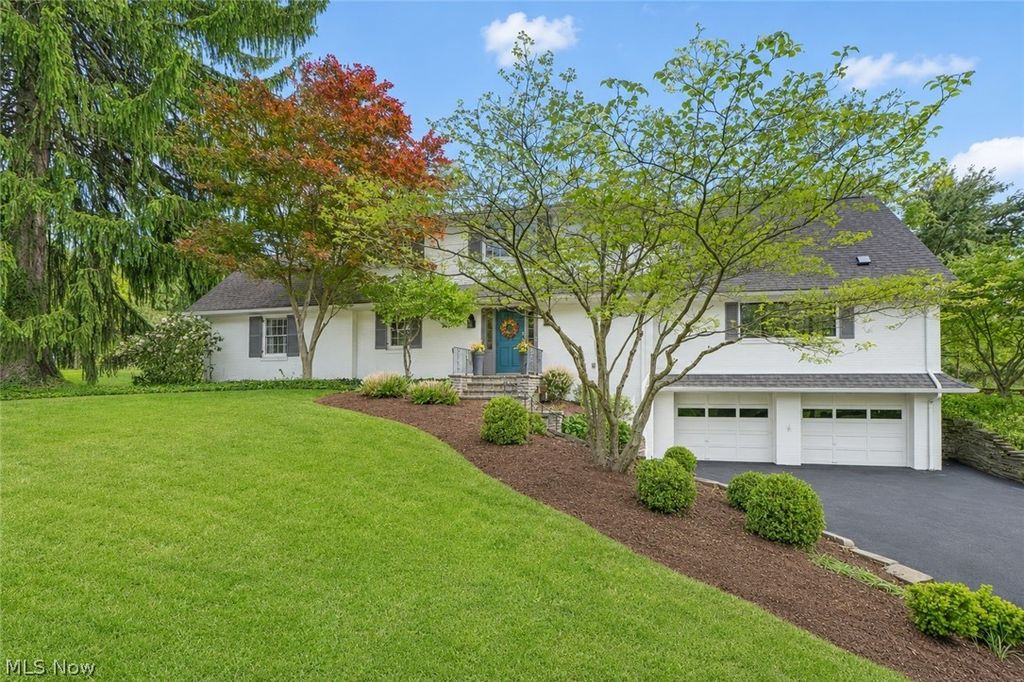 2810 Brentwood Close Street NW, Canton, OH 44708