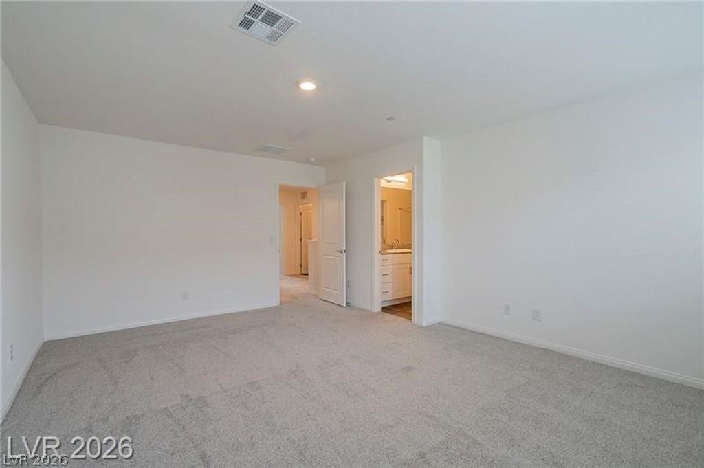 Image 14 of property listing at 12347 Indigo Montage Road 3, Las Vegas, NV 89183
