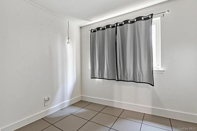 218-52 138th Road, Laurelton, NY 11413