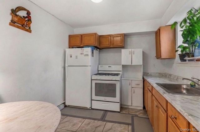 218-52 138th Road, Laurelton, NY 11413