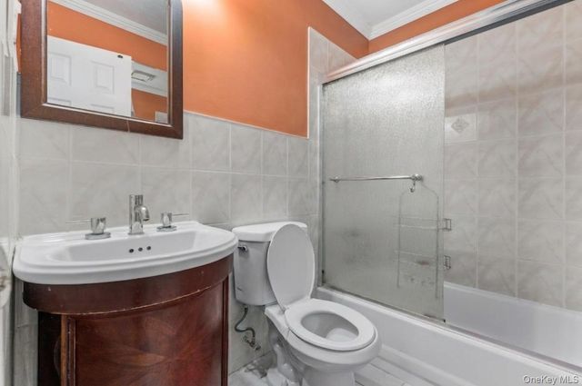 218-52 138th Road, Laurelton, NY 11413