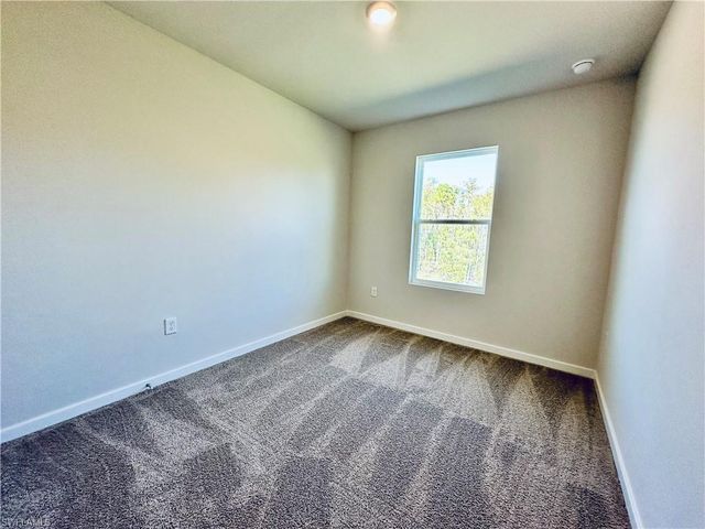 8471 Everly Preserve DR, Lehigh Acres, FL 33971