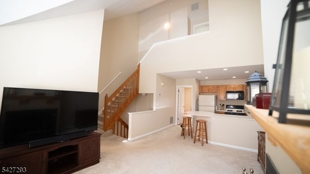 343 Falcon Ridge Way, Hamburg Boro, NJ 07419