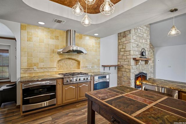 31421 Wild Oak Hill, Fair Oaks Ranch, TX 78015