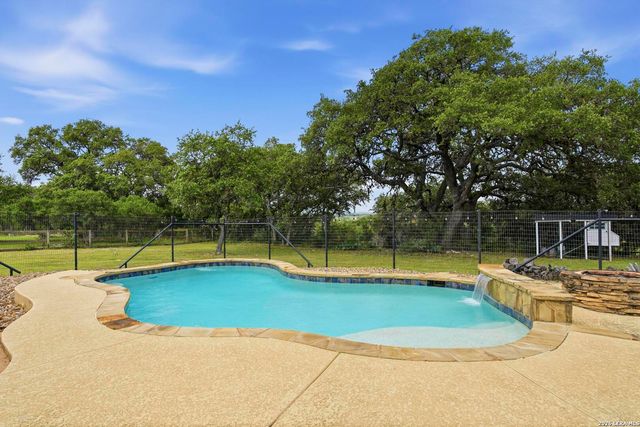 31421 Wild Oak Hill, Fair Oaks Ranch, TX 78015
