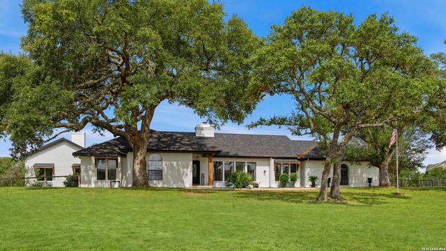 31421 Wild Oak Hill, Fair Oaks Ranch, TX 78015