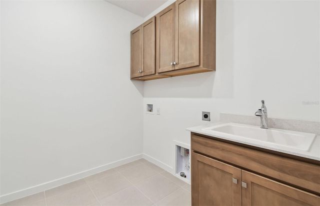 9827 AUTUMN RIDGE AVENUE, Riverview, FL 33578