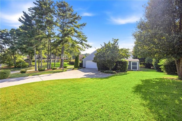 3183 Westfield Way NE, Roswell, GA 30075