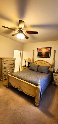 512 Narragansett Villas Drive, Lindenhurst, NY 11757