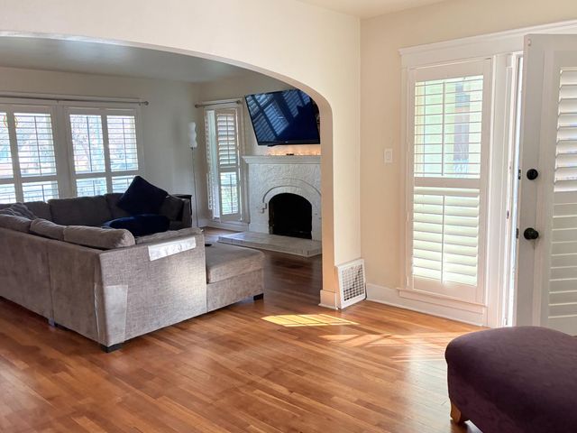 1425 N Wilson Avenue, Fresno, CA 93728