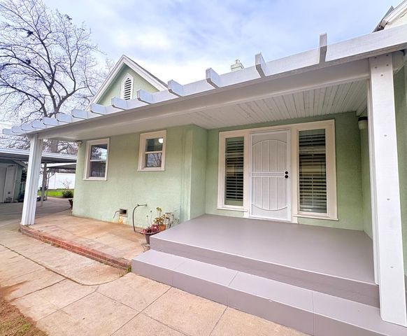 1425 N Wilson Avenue, Fresno, CA 93728