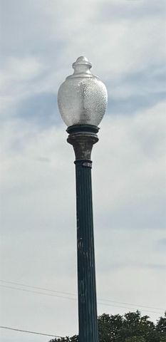 1425 N Wilson Avenue, Fresno, CA 93728