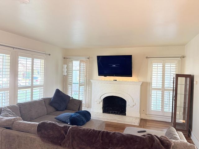 1425 N Wilson Avenue, Fresno, CA 93728