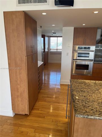 650 Ocean Dr 5A, Key Biscayne, FL 33149