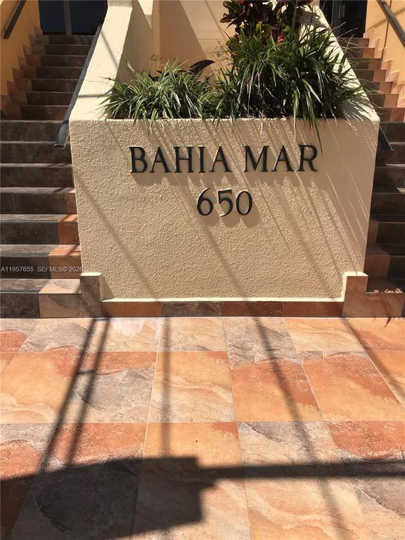 650 Ocean Dr 5A, Key Biscayne, FL 33149