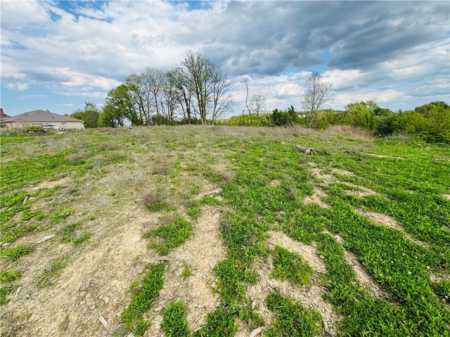 55 Ridgewood Dr, Cecil, PA 15057