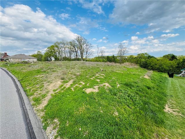 55 Ridgewood Dr, Cecil, PA 15057