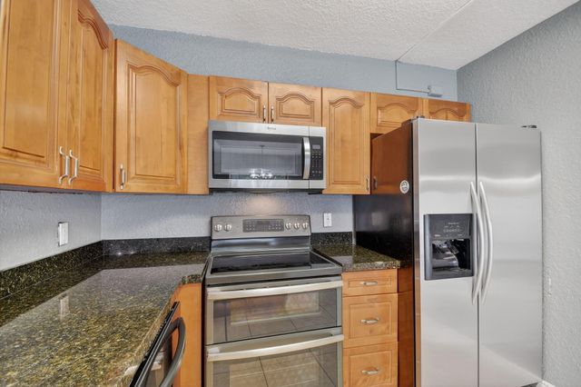 320 Woodland Road, Palm Springs, FL 33461