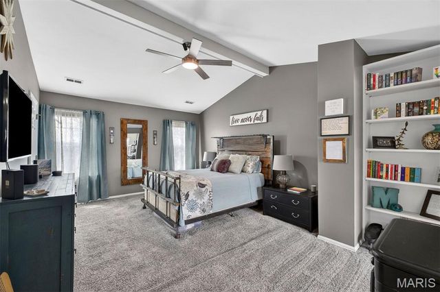 3116 Autumn Shores Drive, Maryland Heights, MO 63043