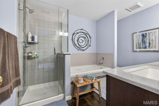 3116 Autumn Shores Drive, Maryland Heights, MO 63043