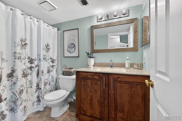 3116 Autumn Shores Drive, Maryland Heights, MO 63043