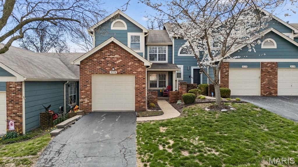 3116 Autumn Shores Drive, Maryland Heights, MO 63043
