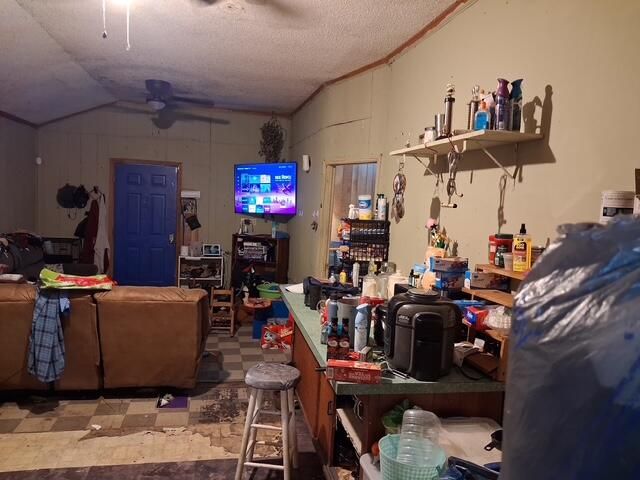 27 N Barfield Street, Manning, SC 29102