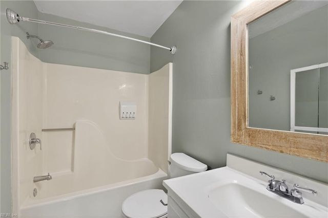 1528 Plantation Lakes CIR, Chesapeake, VA 23320