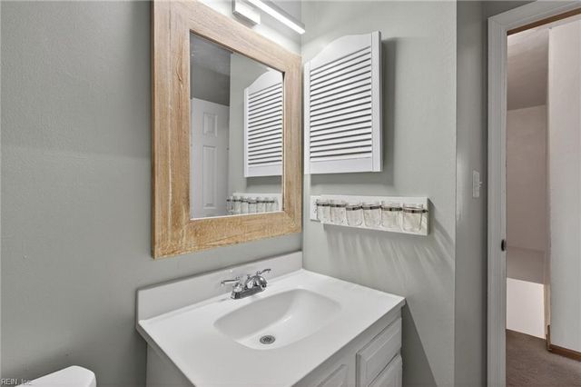 1528 Plantation Lakes CIR, Chesapeake, VA 23320