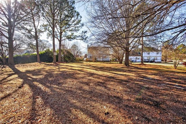 1528 Plantation Lakes CIR, Chesapeake, VA 23320