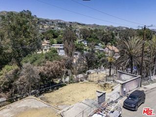 16521 Las Casas Place, Pacific Palisades (los Angeles), CA 90272