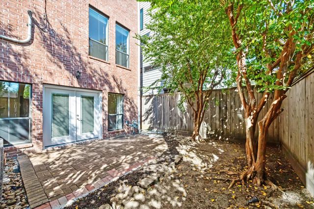 1231 W Pierce Street, Houston, TX 77019