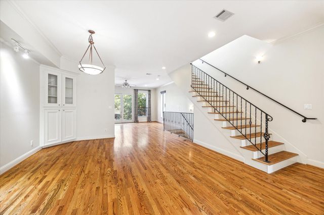 1231 W Pierce Street, Houston, TX 77019