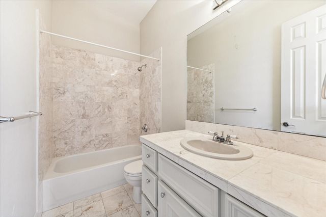 1231 W Pierce Street, Houston, TX 77019