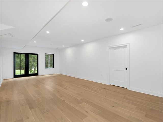 0 McAleer, Franklin Park, PA 15143