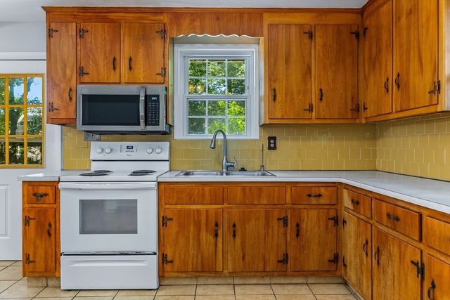 77 Leonard Street, Dedham, MA 02026